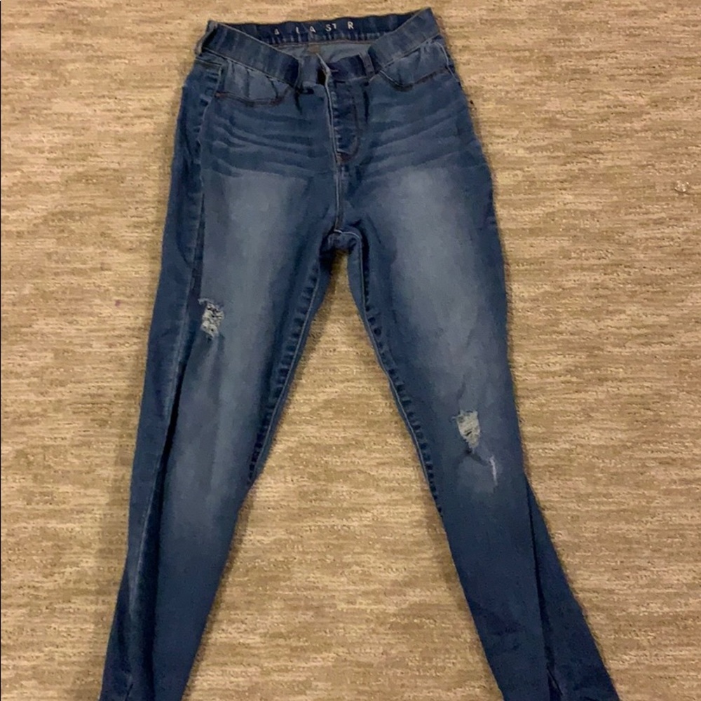 High waisted jeans